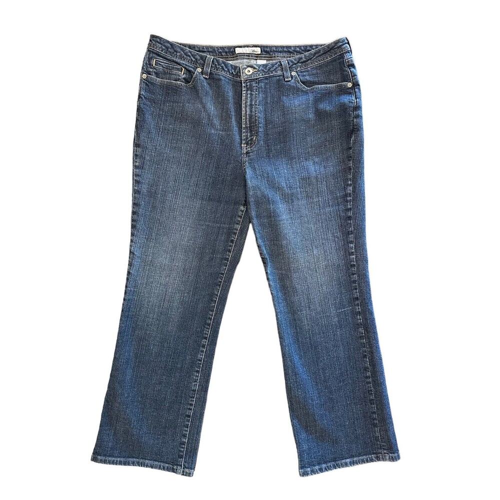 Chicos Platinum Denim Quartz WS Blue Jeans Bootcut Stretch Chico’s Size 3 Short
